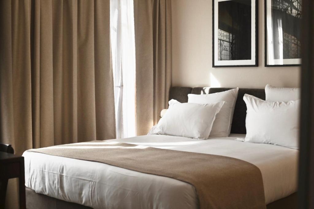 Porte-Saint-Martin Hotel | Hotel Local 101 Beaurepaire