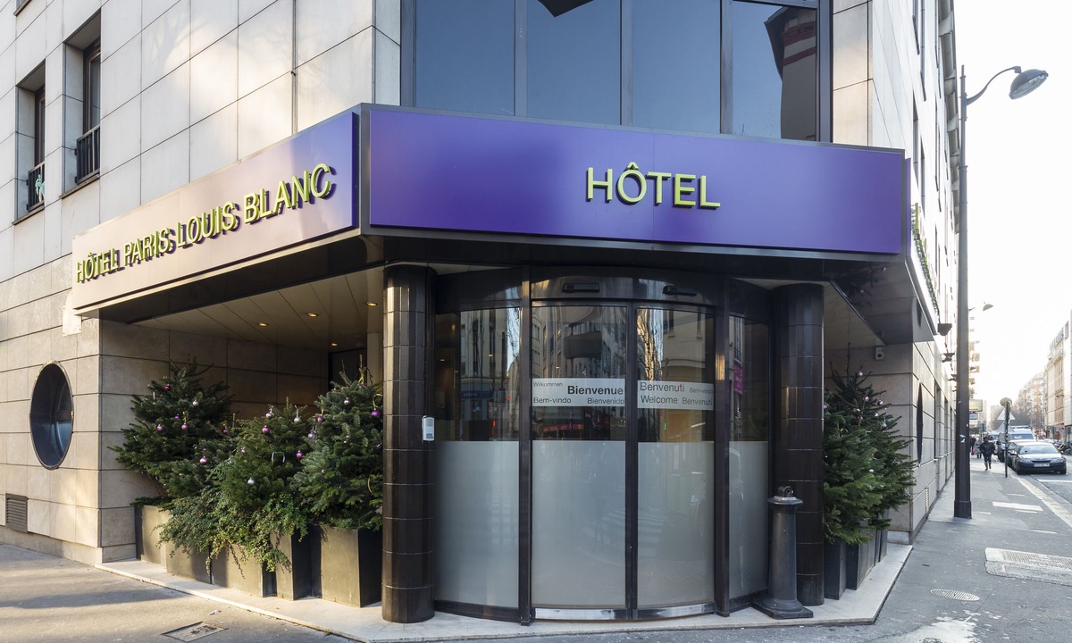 Hopital Saint-Louis Hotel | Hotel Paris Louis Blanc