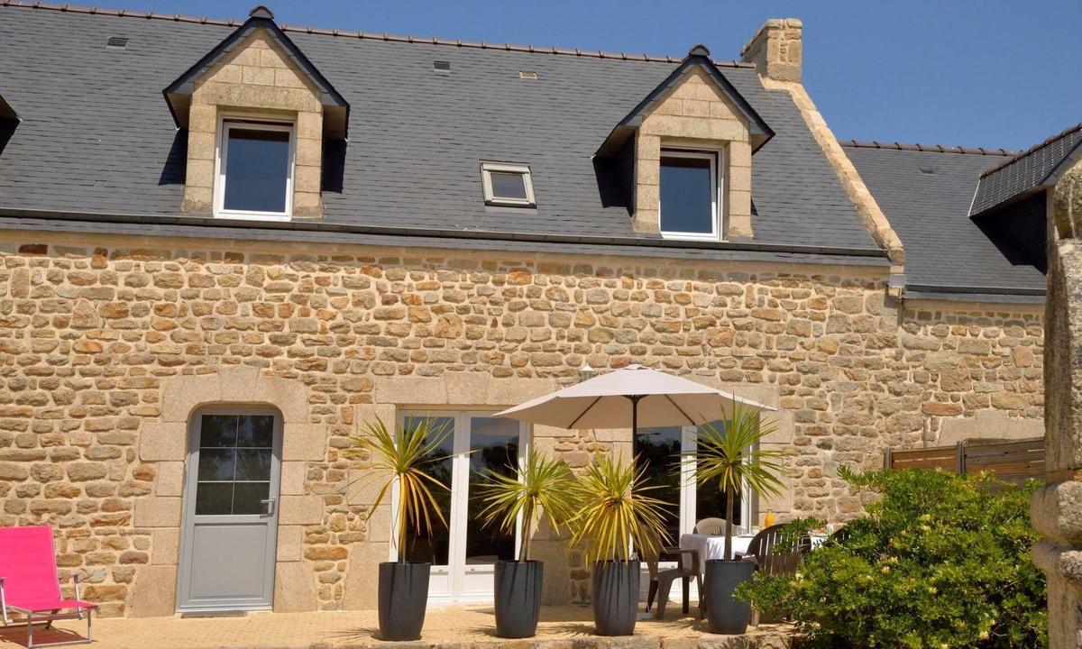 Plouhinec House | Houat-Hoedic-Belle-Ile by Interhome