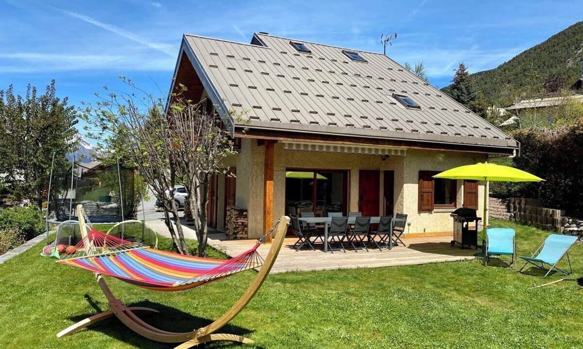 Forville House | HOUSE 140m² - 5 bedrooms - 8/9 pers - Garden - Terrace - Briançon/Serre-Chevalier