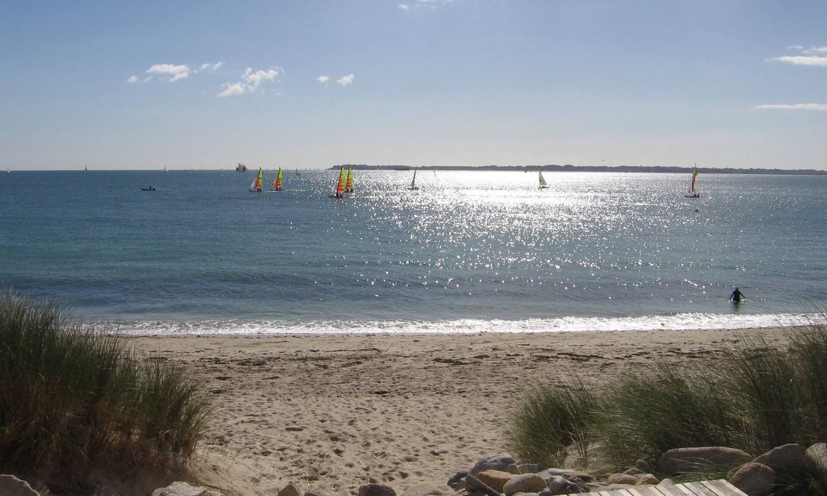 Larmor-Plage House | House 200m from the beach, sea view, garden