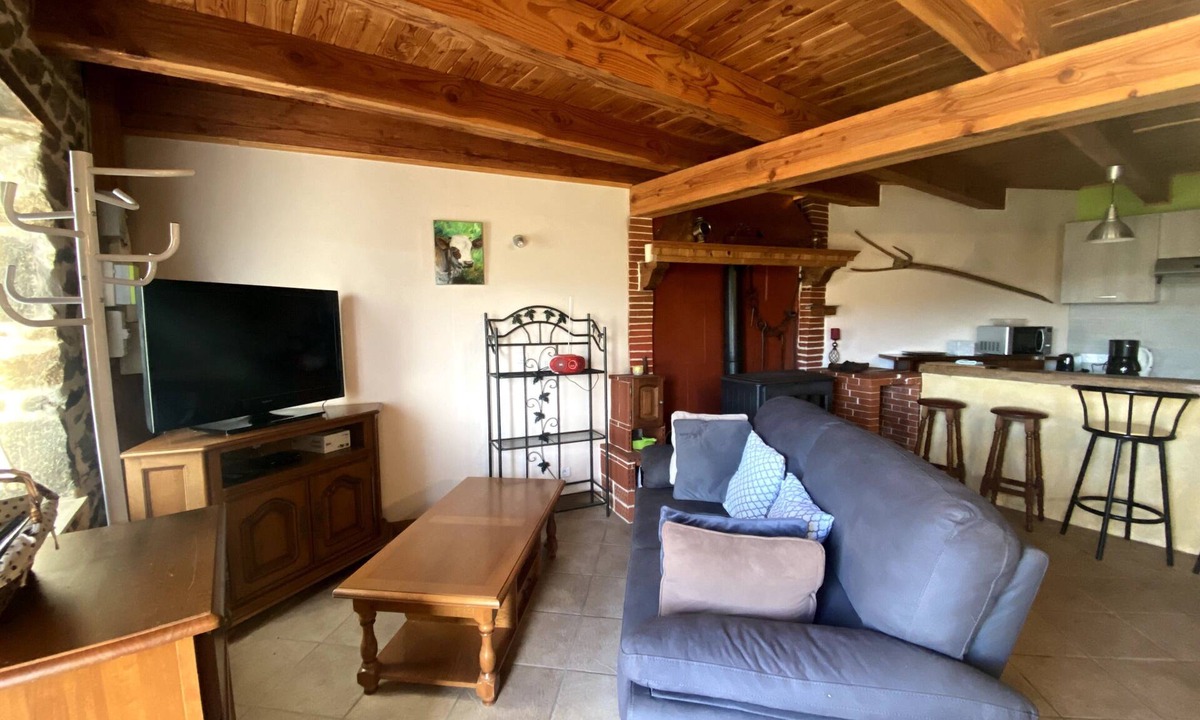Chassignolles House | House on the Edge of the Forest – Sleeps 8