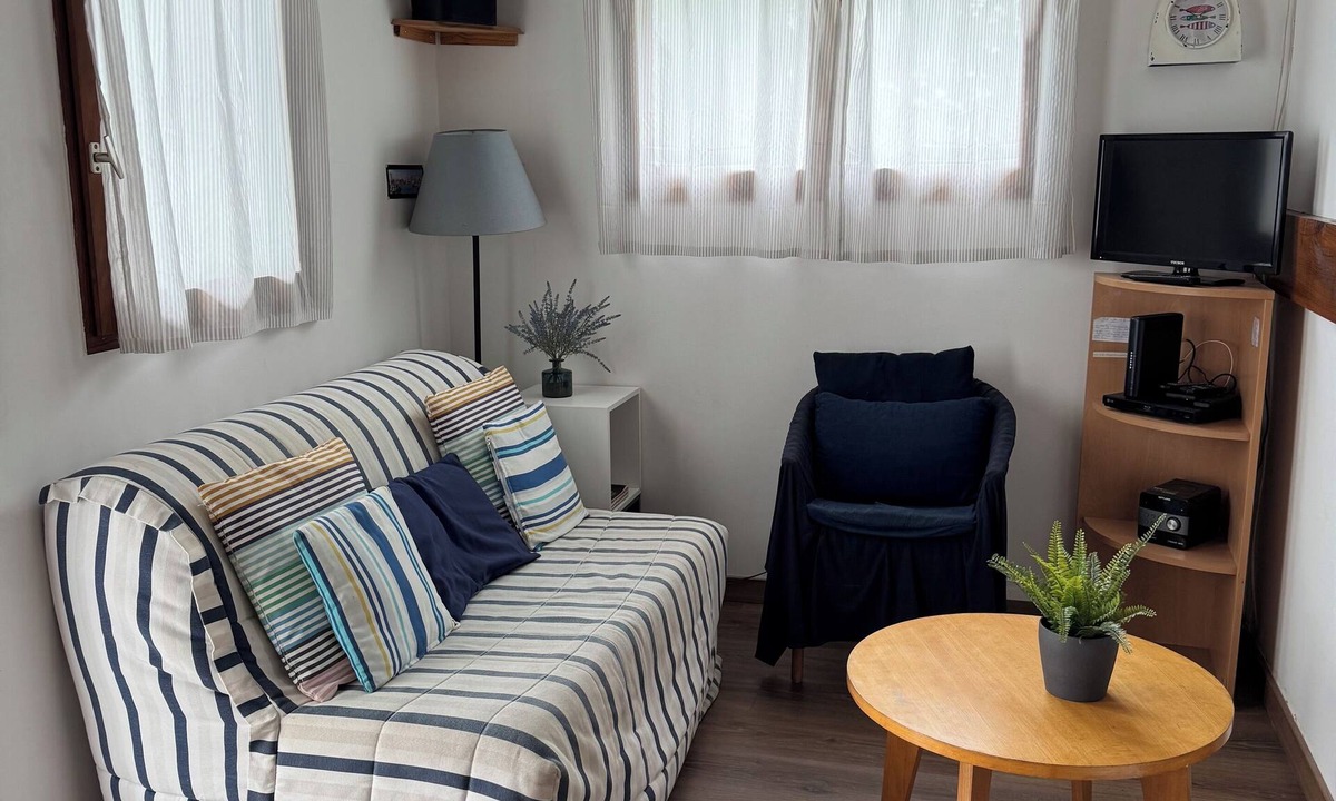 Saint-Jean-de-Luz House | House with garden, quiet, 10' walk from the main beach and 15' from Spain