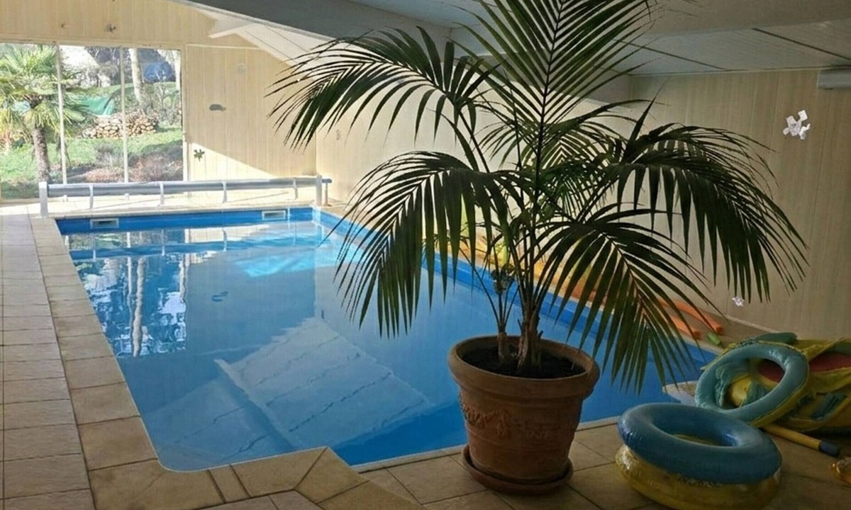Spay House | House with pool and parking - 10 guests
