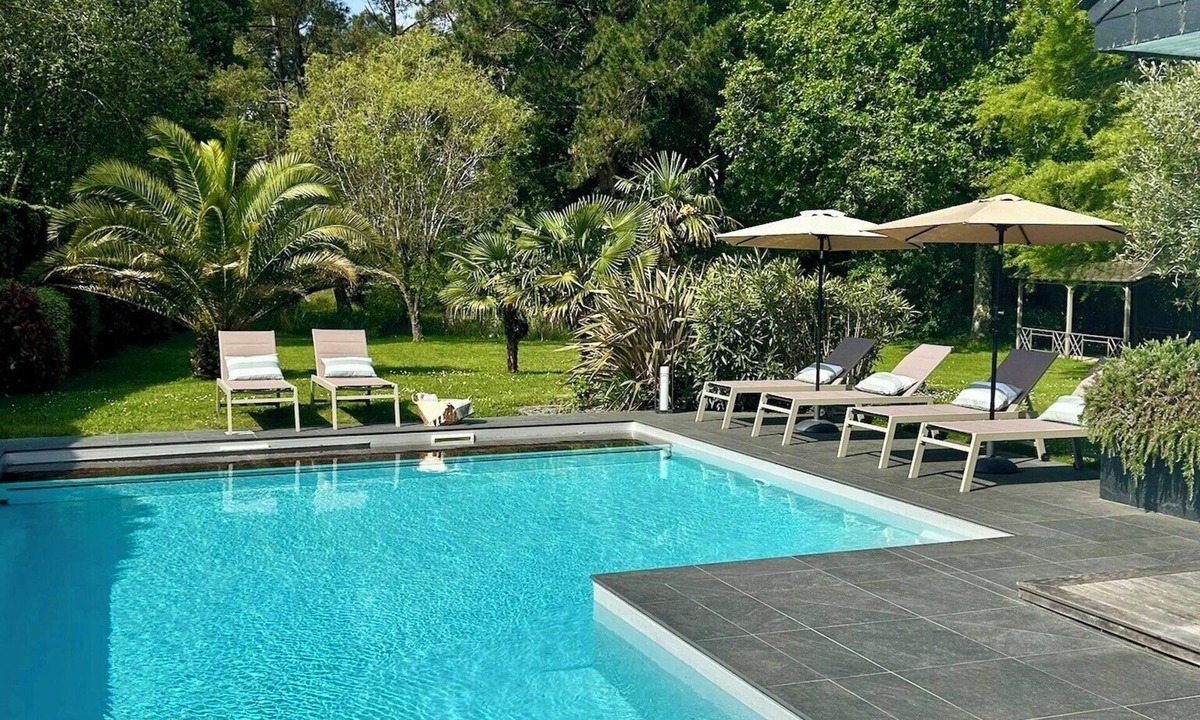 Carnac House | House with private pool and spa in Carnac