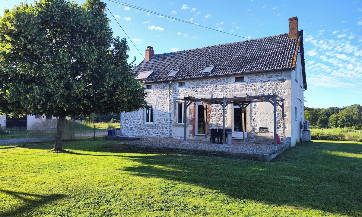 Budeliere House | House with Valley view, XXL Spa, billiards & pinball machine