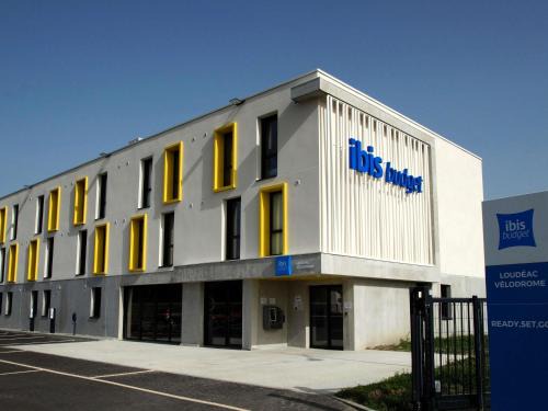 Loudeac Hotel | ibis budget Loudéac Vélodrome
