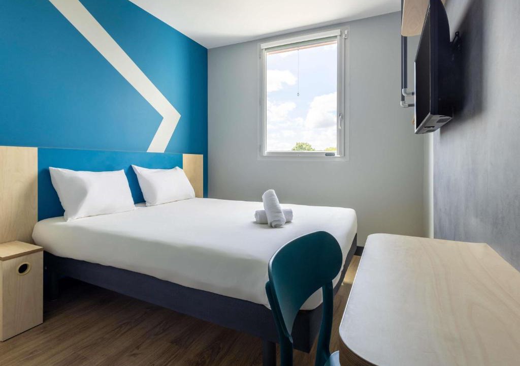 Plateau - Mont-Valerien Hotel | ibis budget Nanterre la Defense