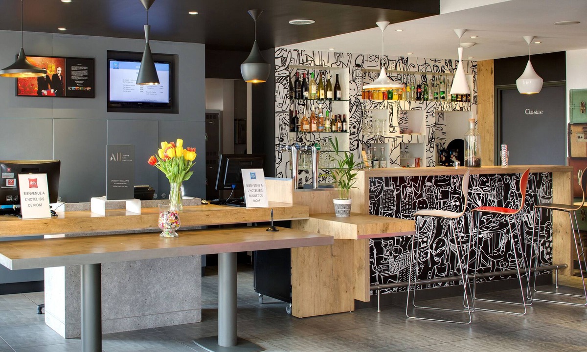 Riom Hotel | ibis Clermont Ferrand Nord Riom