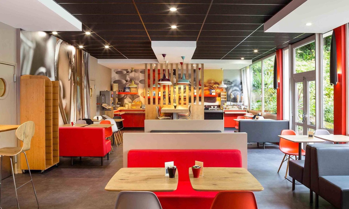 Lannion Hotel | ibis Lannion Cote de Granit Rose