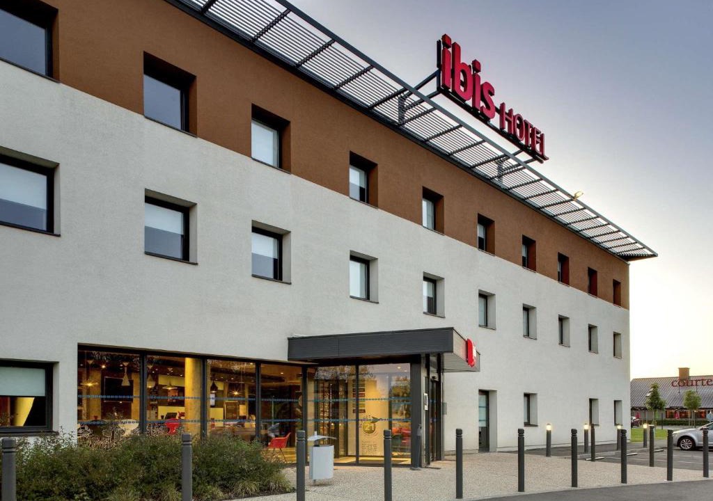 Montceau-les-Mines Hotel | ibis Montceau les Mines