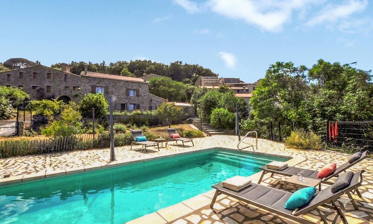 Taulis House | Imprenable villa piscine