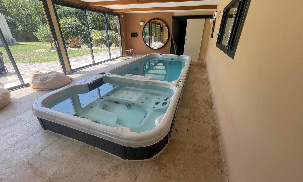 Montaigu-de-Quercy House | Jacuzzi - Swim spa - Park with trees