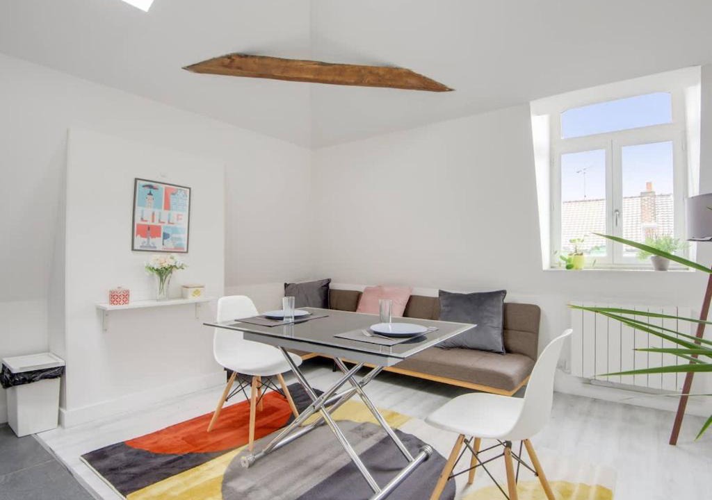 Saint-Maurice Pellevoisin Apartment | Jasmine-Proche gare Grd Palais Zenith&Centre