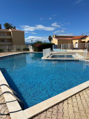 Les Hauts de Canet Apartment | JolieT2 ,RDC,piscine,clim,parking,tennis ,Canet en Roussillon