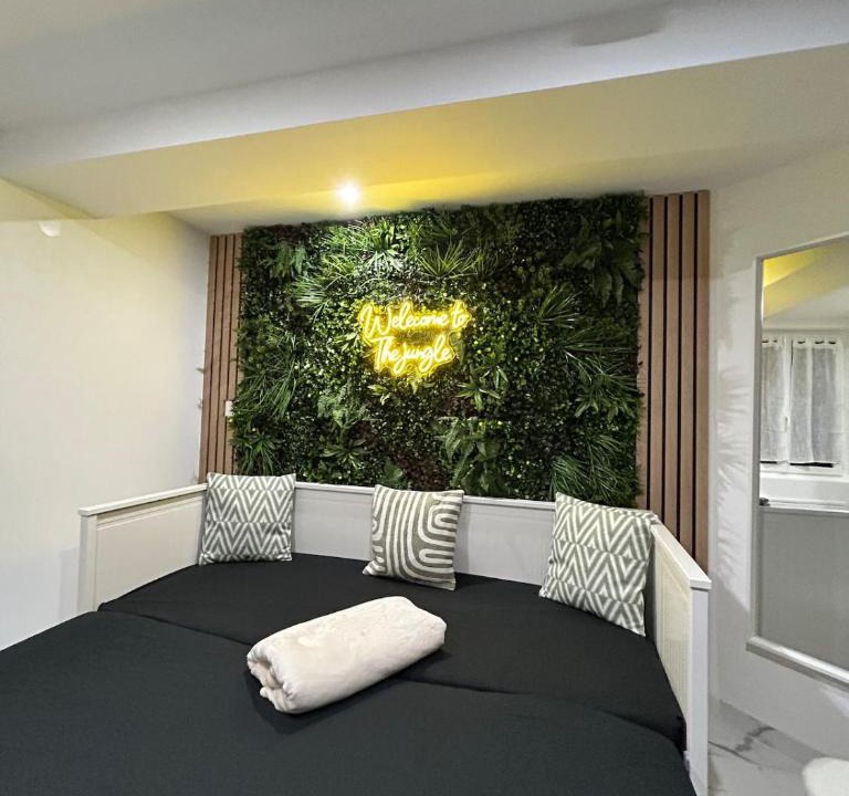 Beauvais Apartment | Jungle house,Arr autonome,Proche Aéroport & Gare