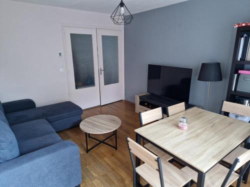 Le Puy-en-Velay Apartment | Konos Suites Apartment in Puy-En-Velay