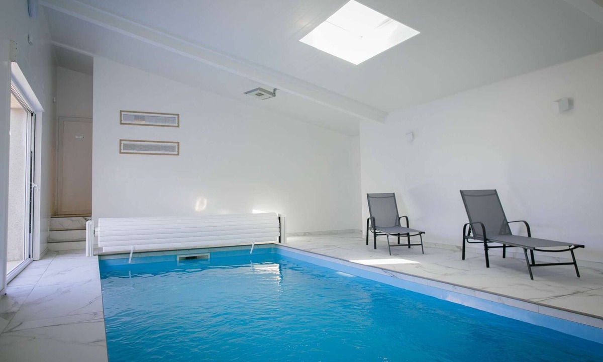 Saint-Amans-du-Pech Villa | L'évéa 5* gîte d'exception indoor pool & spa in the heart of Tarn et Garonne