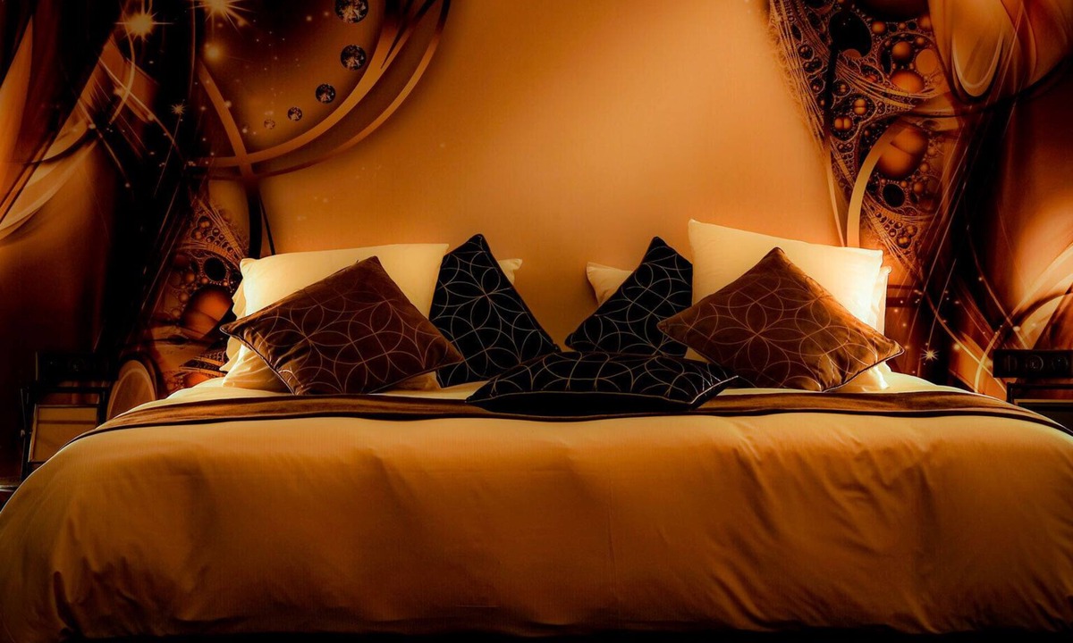 Lieuron House | L'ApothéOse loveroom with jacuzzi, sauna and hammam in Brittany