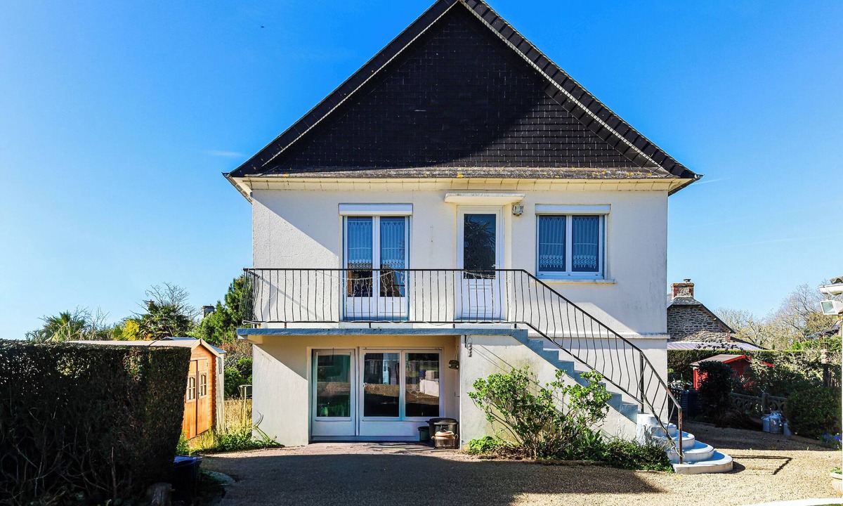 Ploubalay Apartment | L'Armor rated 2 stars near Dinard