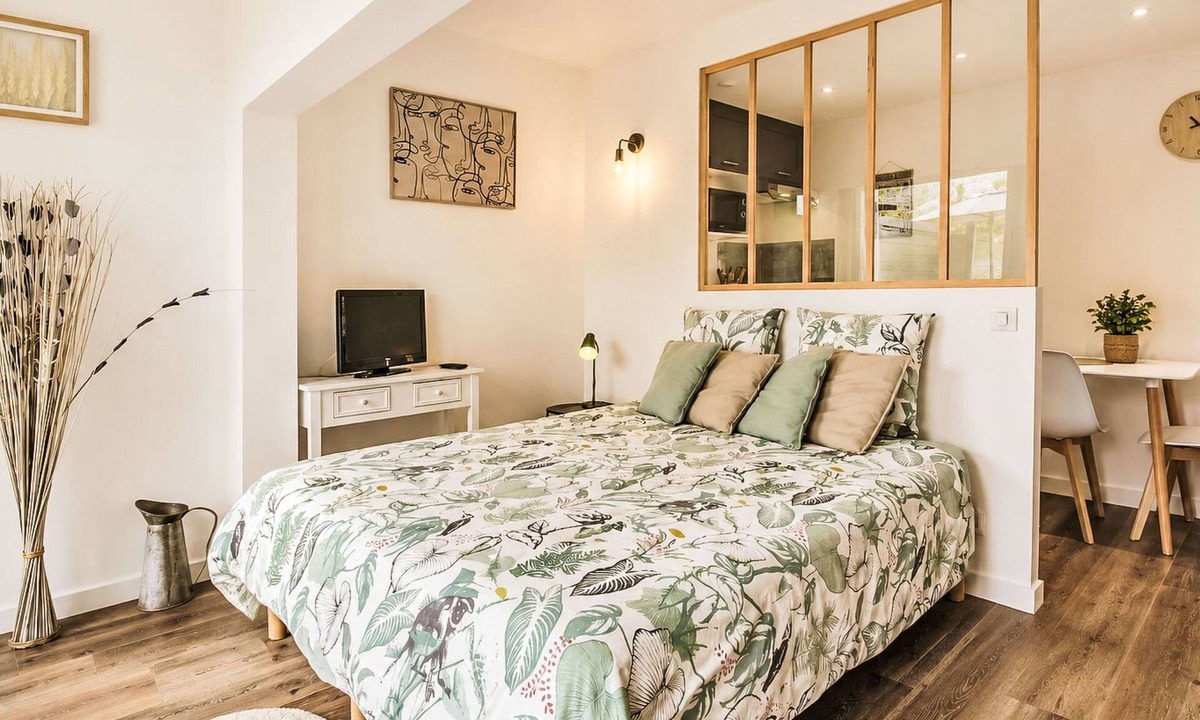Surzur Apartment | "L'Aube" - privates SPA - ruhig gelegen by Interhome