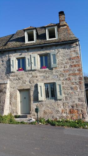 Recoules-d'Aubrac Bed & Breakfast | L'AUBRIETE