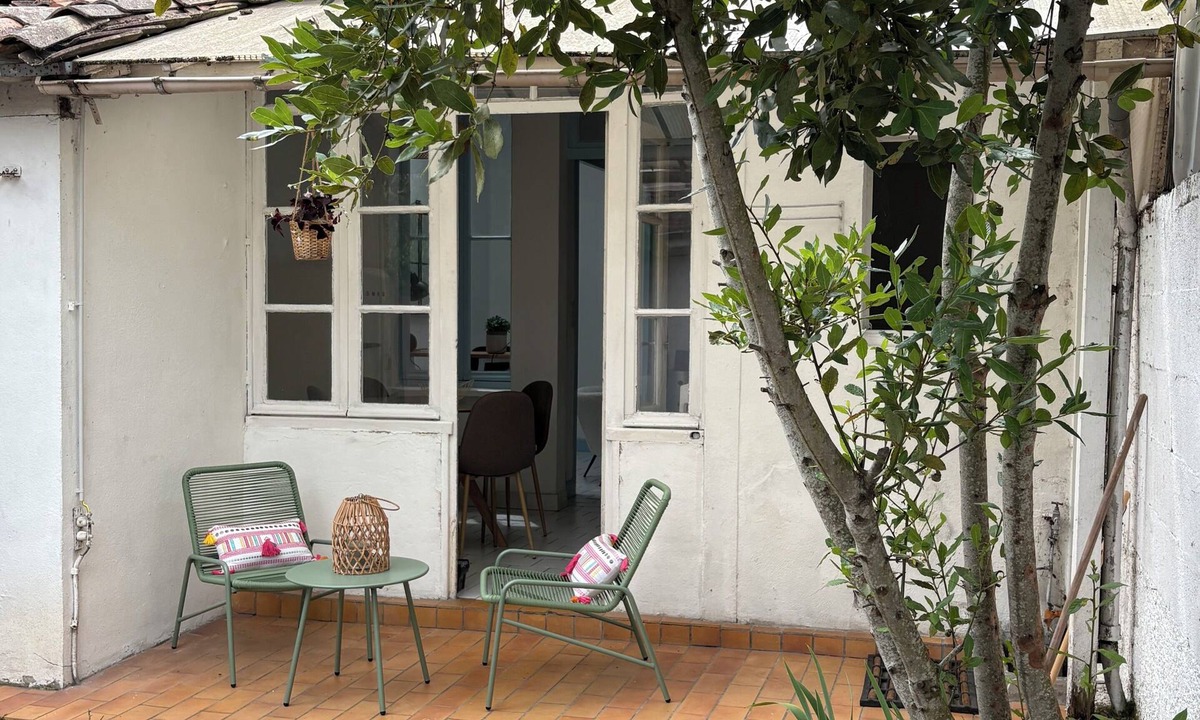 Talence House | L'Echoppe bordelaise (private garden, ideal for couples/families)