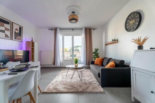 Saint-Priest Apartment | L'Excellent - Grand Cinema - Grand Marché - Netflix