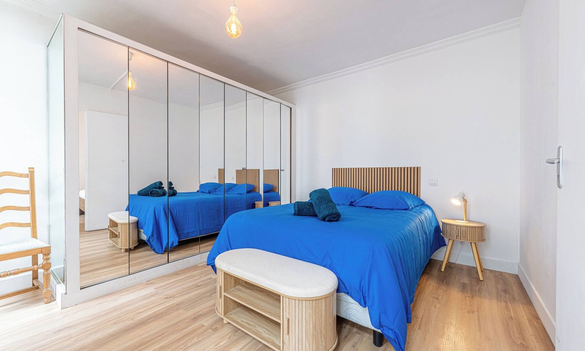 Quartier du chateau Apartment | L'Hortensia - Downtown - Wi-Fi