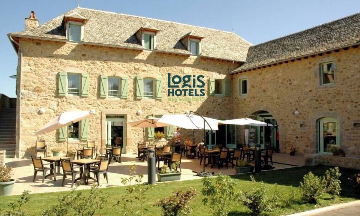 Saint-Andre-de-Najac Hotel | L'instant Mont le Viaur