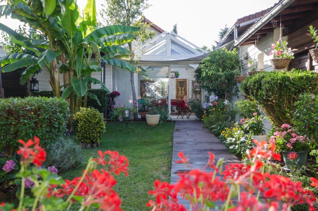 Conflans-Sainte-Honorine Bed & Breakfast | L'ISLE DE FRANCE