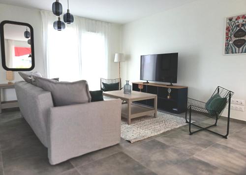 Vic-le-Comte House | L'Orge - Maison Design, 3 chambres, jardin et garage privatif