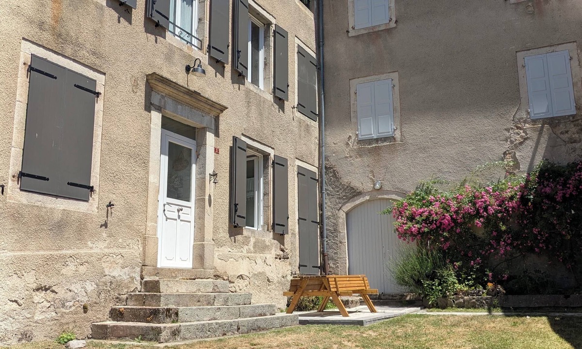 Auroux House | L'oustal du Lac, à Proximité du lac de Naussac et des Sentiers de Randonnée