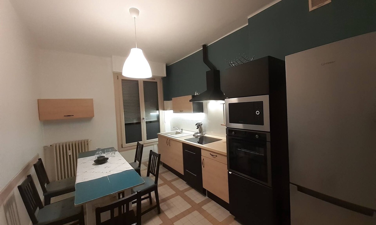 Bastide Saint-Louis Apartment | La Bicyclette Noire - Spacious, bright apartment in the city center