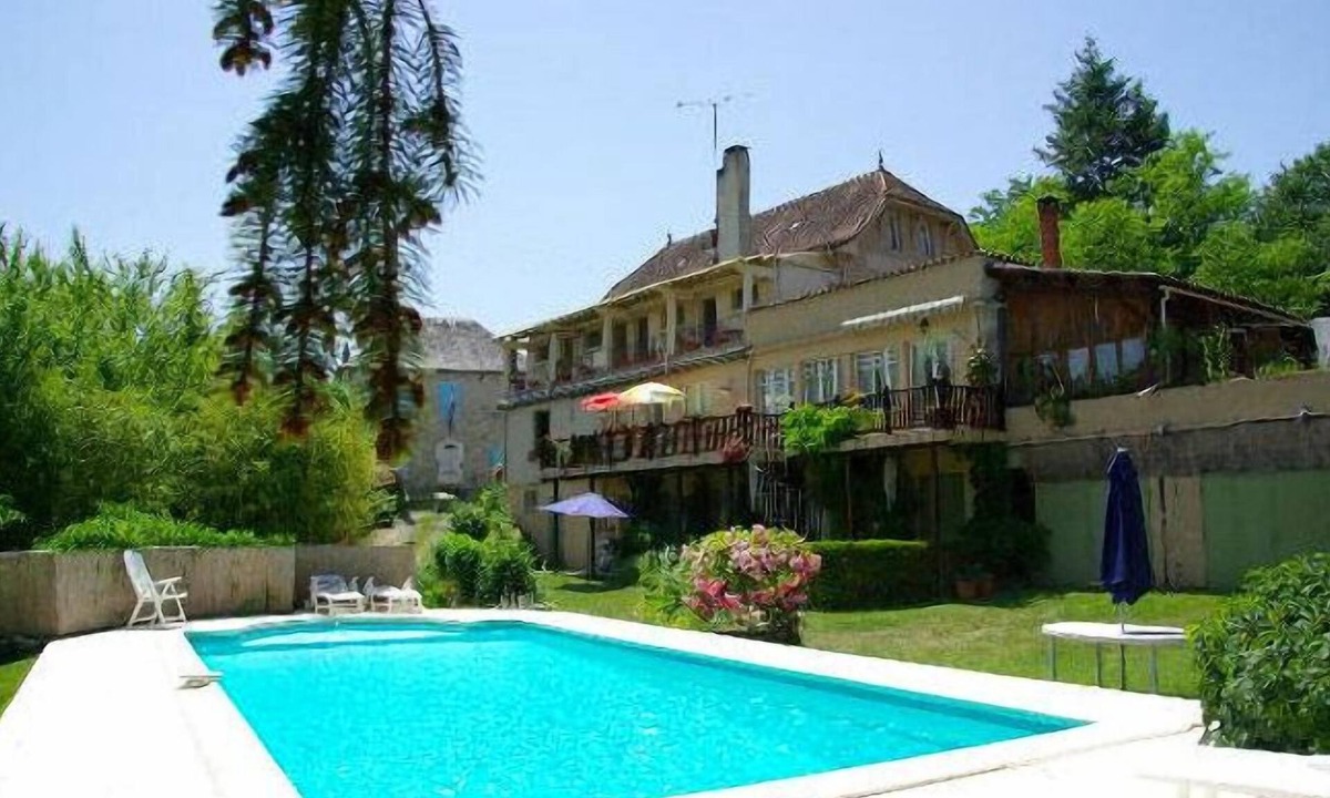Frayssinet House | La Bonne Auberge