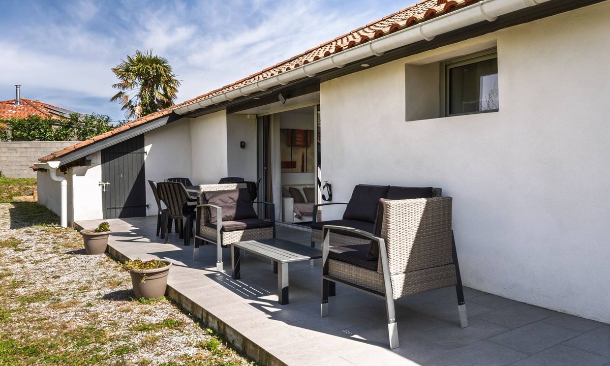 Saint-Martin-de-Hinx Apartment | La Campagne - Bel appartement avec terrasse