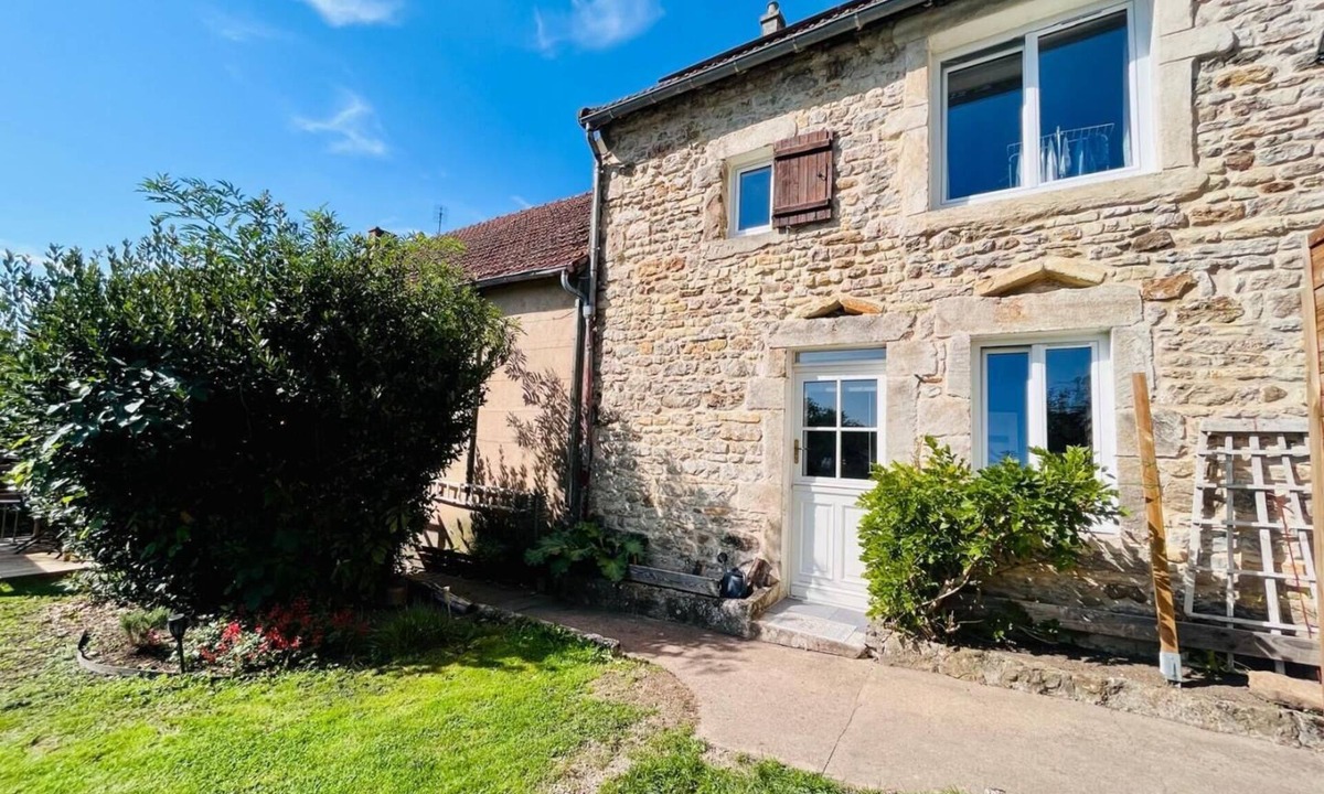 Saisy House | La Chouette Curieuse