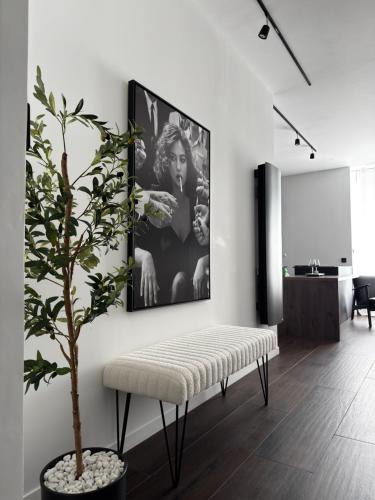 Ploermel Apartment | La DARKROOM