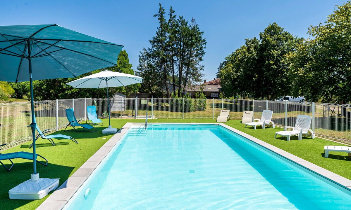 Lesperon Apartment | La Dune - Domaine Des Landes with Shared Pool, Covered Private Terrace, and Shared Garden