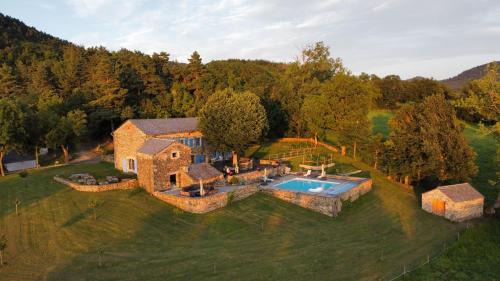 Saint-Etienne-Lardeyrol Bed & Breakfast | La FRAMBOISINE