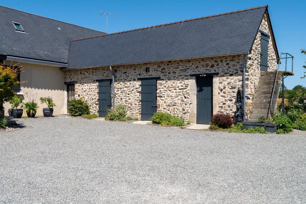 Rouesse-Vasse House | La Grande Bouvinière