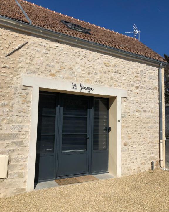 Ury House | La Grange