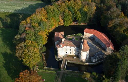 Saint-Dier-dʼAuvergne House | La Loge du Château