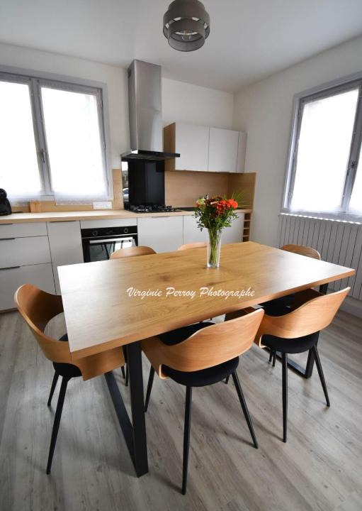 Sancerre Apartment | La maison bleue gite Sancerre