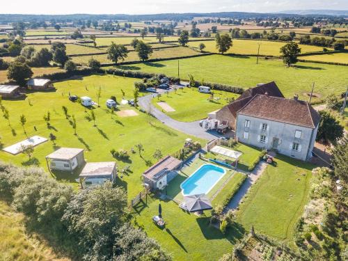 Versaugues Other | La Maison Bornat