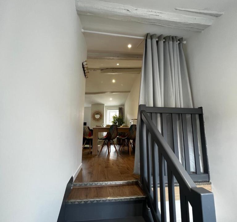 Pont-du-Chateau Apartment | La maison castelpontine T4