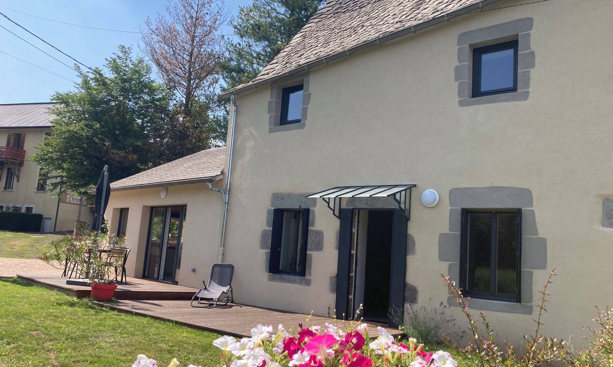 Jassat House | La Maison D'iris Murol-sancy