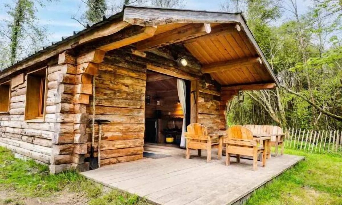 Huelgoat Ski Chalet | La maison des mineurs - 2 rooms - no bathroom 4 people