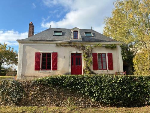 Jupilles House | La Maison du Clocher