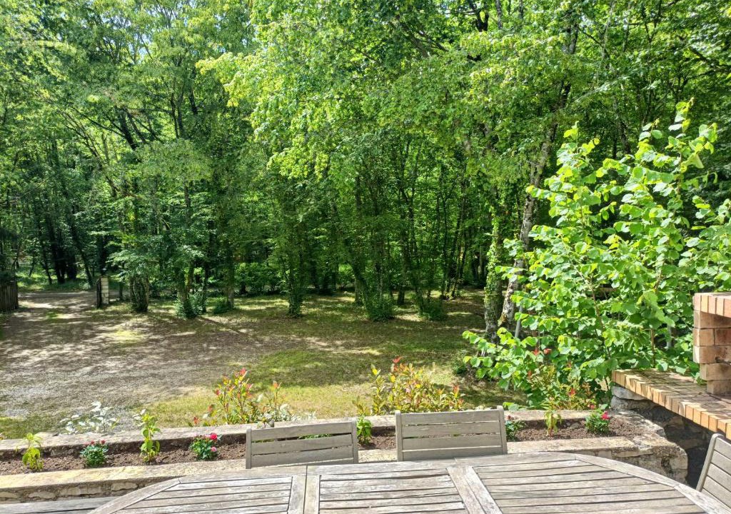 Plaimpied-Givaudins House | La maison du bois, 10 minutes de l'A71, 10 minutes de Bourges